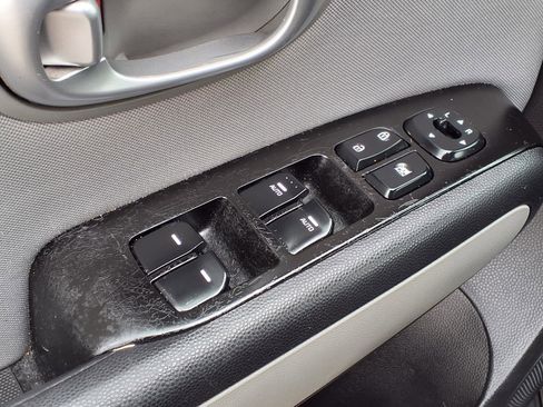 Used 2014 Kia Soul FWD image 4