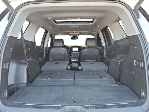 Used 2022 GMC Acadia AT4 w/ Preferred Package image 32