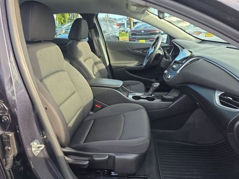 Used 2023 Chevrolet Malibu RS image 10