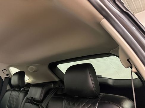 Used 2024 Ford Edge Titanium image 49