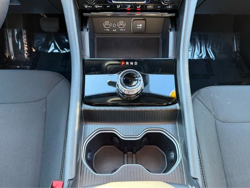 Used 2025 Jeep Grand Cherokee L Laredo w/ Luxury Tech Group I image 24