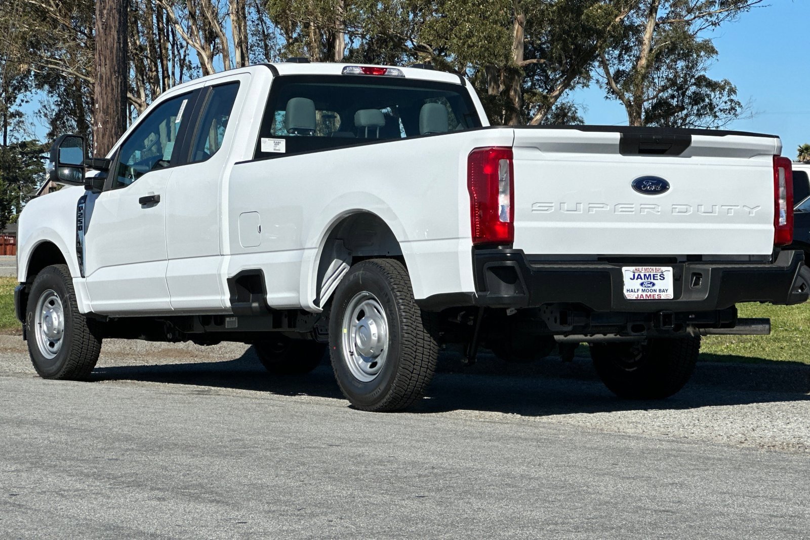 New 2026 Ford F250 XL w/ XL Driver Assist Package RWD image 3