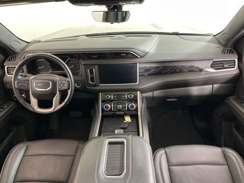 Used 2021 GMC Yukon Denali w/ Denali Premium Package image 23