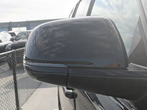 Used 2024 Jeep Wagoneer Series II image 9