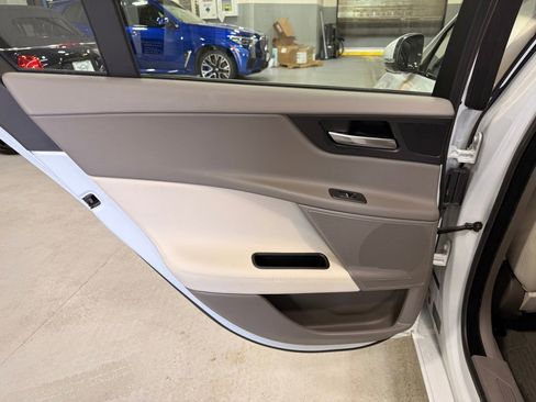 Used 2018 Jaguar XE Prestige AWD/4WD image 20