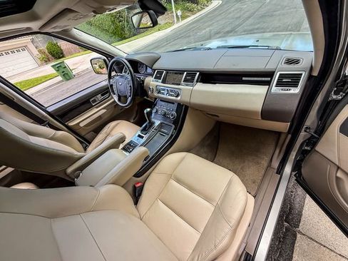 Used 2013 Land Rover Range Rover Sport HSE AWD/4WD image 12