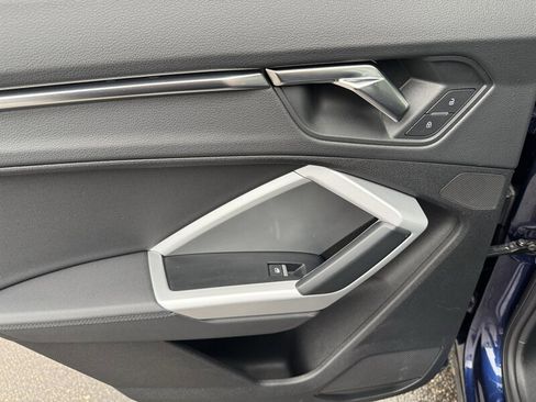 Used 2024 Audi Q3 2.0T Premium image 18