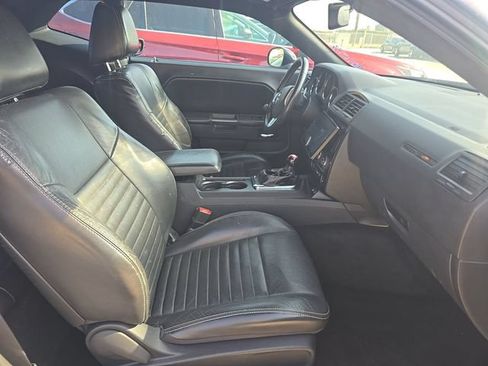 Used 2014 Dodge Challenger SXT Plus RWD image 6