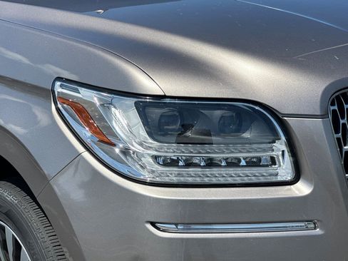 Used 2019 Lincoln Navigator L Reserve image 45