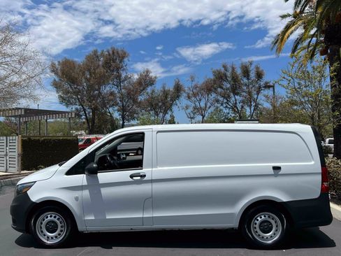 Used 2022 Mercedes-Benz Metris image 16