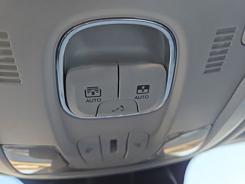 Used 2023 Jeep Renegade Trailhawk w/ Sun/Sound Group image 68