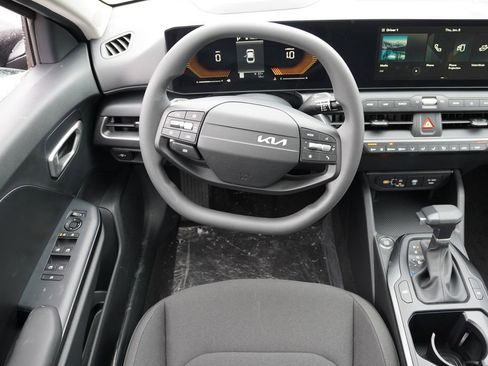 New 2026 Kia K4 LXS image 12