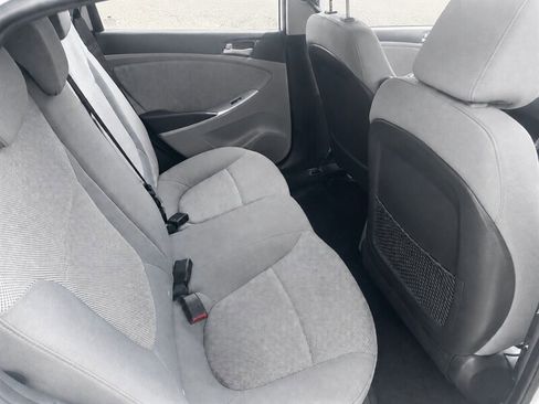 Used 2012 Hyundai Accent GS FWD image 10
