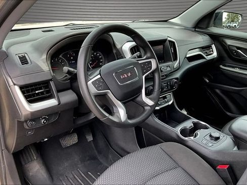 Used 2023 GMC Terrain SLE w/ Driver Convenience Package FWD image 16