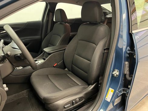 Used 2024 Chevrolet Malibu LT image 24