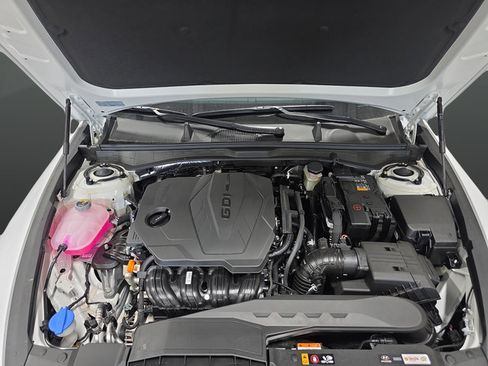 Used 2025 Hyundai Sonata SEL FWD image 37