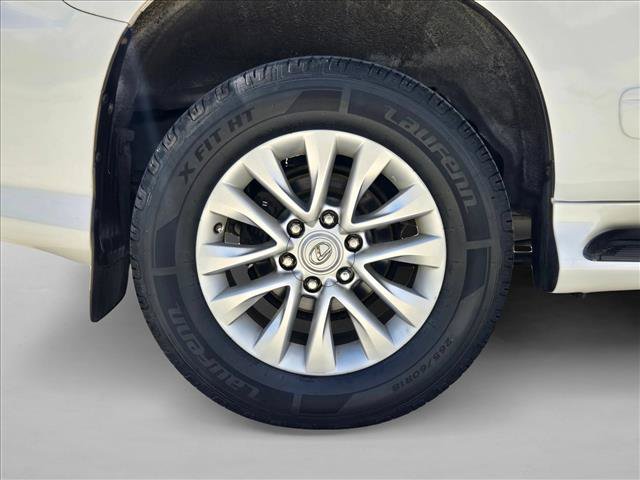 Used 2015 Lexus GX 460 w/ Premium Package AWD/4WD image 26