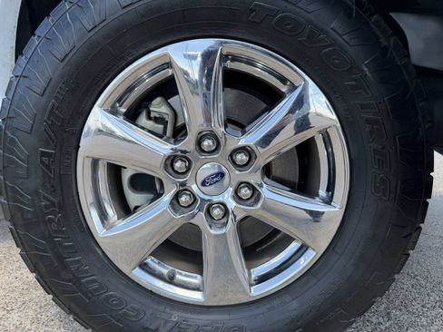 Used 2019 Ford F150 Lariat w/ Equipment Group 502A Luxury AWD/4WD image 10