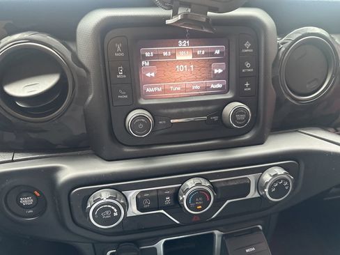 Used 2021 Jeep Gladiator Sport w/ Auxiliary Switch Group AWD/4WD image 7