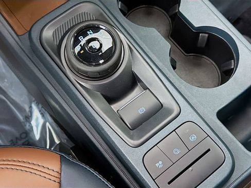 Used 2024 Ford Maverick Lariat image 17