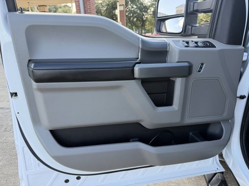 Used 2018 Ford F150 XLT w/ Equipment Group 302A Luxury RWD image 20