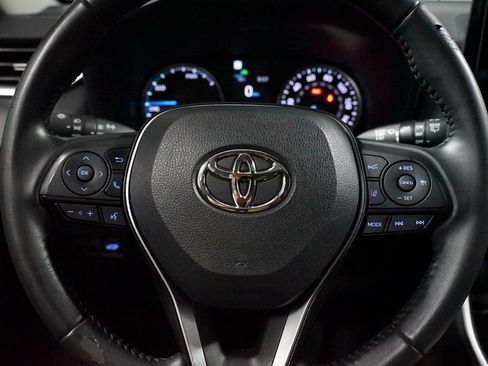 Certified 2022 Toyota RAV4 XLE Premium AWD/4WD image 12