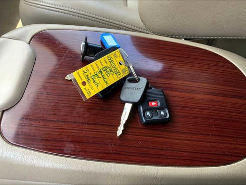 Used 2005 Ford Excursion Limited image 14