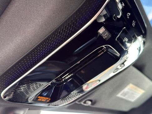 Certified 2025 Mercedes-Benz GLC 300 4MATIC image 46