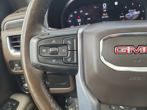 Used 2022 GMC Yukon SLT w/ SLT Premium Package AWD/4WD image 19