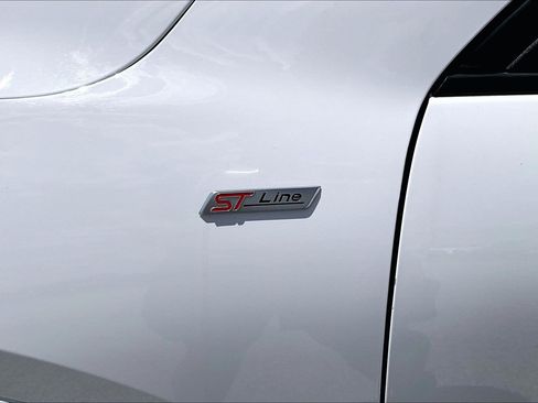 Used 2023 Ford Escape ST-Line AWD/4WD image 8