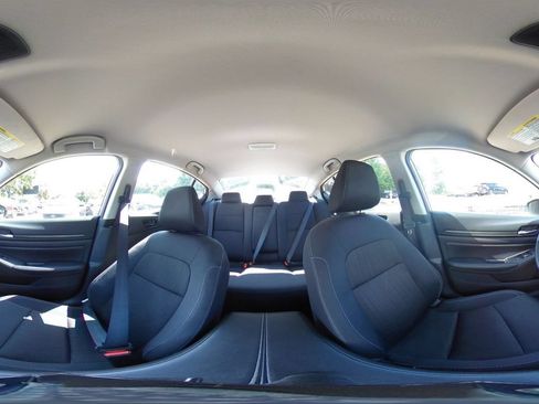 Used 2025 Nissan Altima 2.5 SV FWD image 42