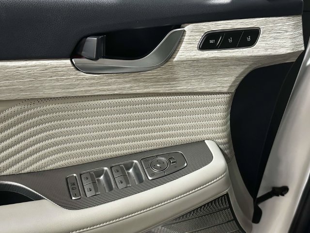 Used 2024 Hyundai Palisade Calligraphy AWD/4WD image 16