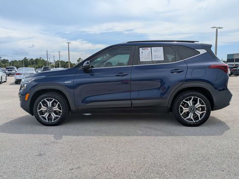 Certified 2022 Kia Seltos EX AWD/4WD image 7