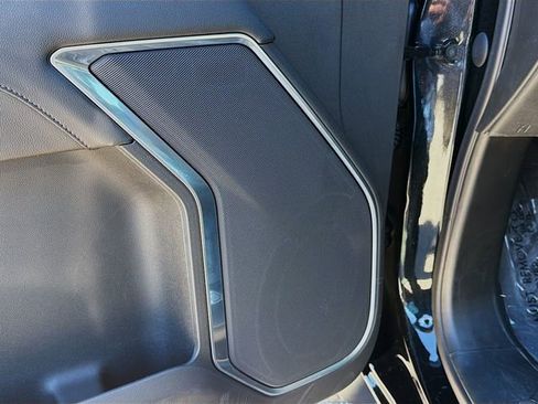 Used 2024 Chevrolet Silverado 2500 LTZ image 22