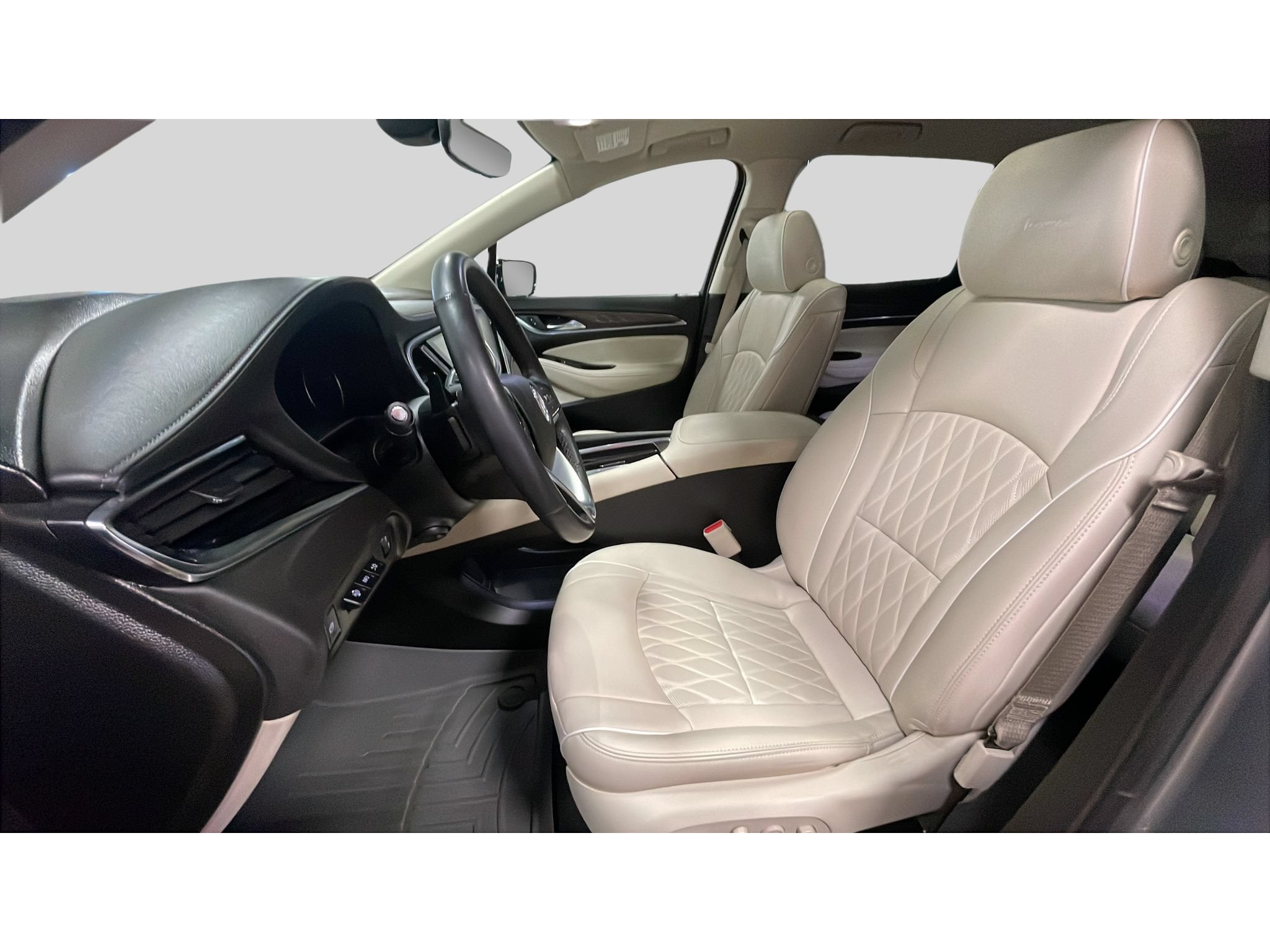 Used 2023 Buick Enclave Avenir w/ Avenir Technology Package AWD/4WD image 11