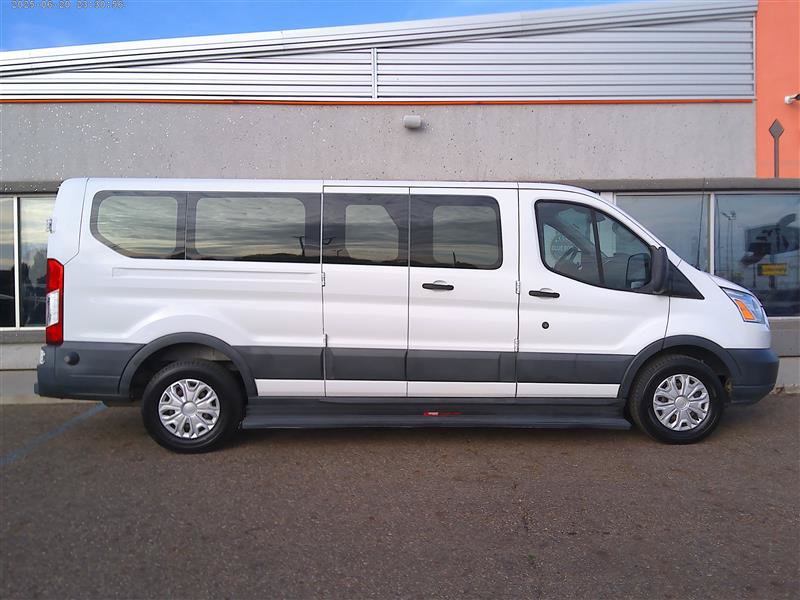 Used 2016 Ford Transit 350 XLT RWD image 4