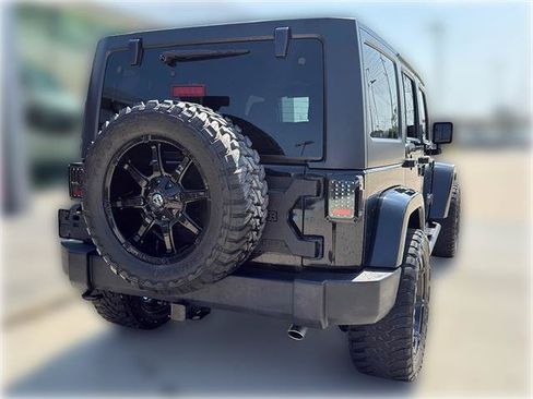 Used 2012 Jeep Wrangler Unlimited Sahara w/ Mopar Chrome Edition Group AWD/4WD image 6