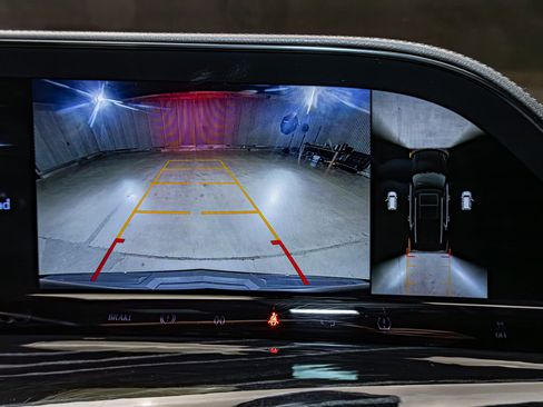 Used 2023 Cadillac Escalade Sport w/ Touring Package image 20