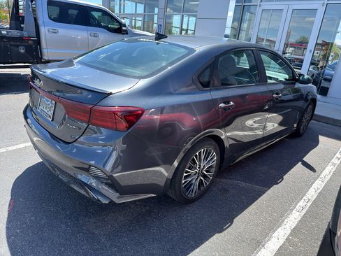 Used 2023 Kia Forte GT-Line w/ GT-Line Premium Package FWD image 5
