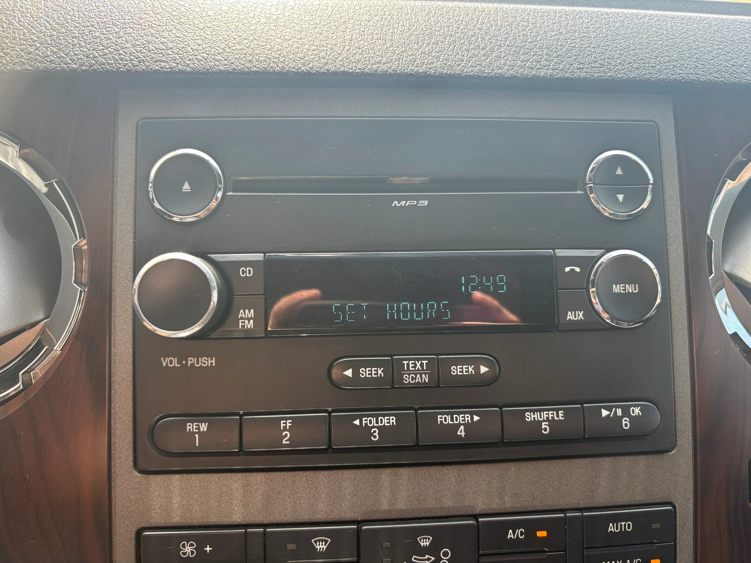 Used 2011 Ford F250 Lariat w/ Lariat Interior Pkg RWD image 36