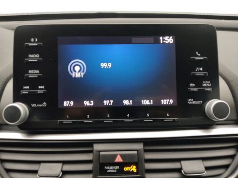 Used 2018 Honda Accord LX image 25