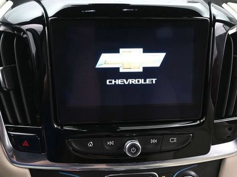 Used 2022 Chevrolet Traverse LT AWD/4WD image 25