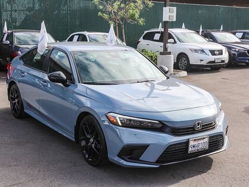 Used 2024 Honda Civic Sport image 3