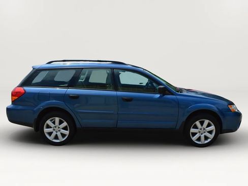 Used 2007 Subaru Outback 2.5i AWD/4WD image 11