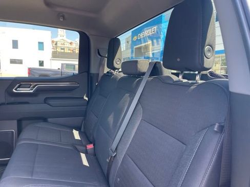 Used 2023 Chevrolet Silverado 1500 RST AWD/4WD image 18