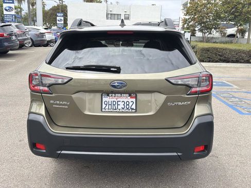Certified 2024 Subaru Outback Premium AWD/4WD image 5