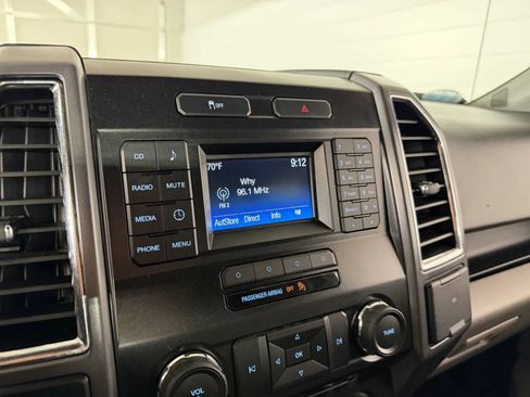 Used 2016 Ford F150 XLT AWD/4WD image 19