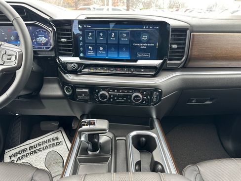 Used 2024 Chevrolet Silverado 1500 High Country w/ Z71 Off-Road Package image 16