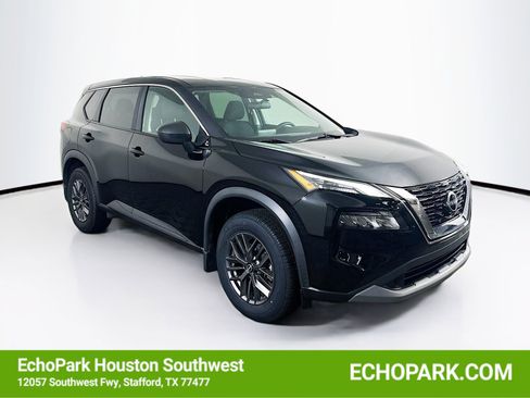 Used 2023 Nissan Rogue S image 1