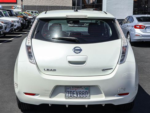 Used 2013 Nissan Leaf SV w/ LED & Quick Charge Pkg FWD image 20